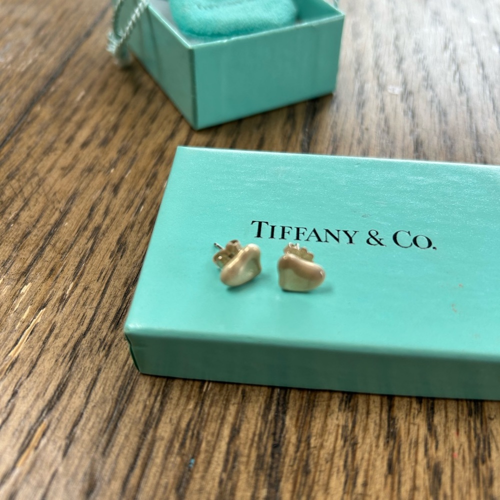 Tiffany & Co. Elsa Peretti Full Heart Earrings - Picture 3 of 3